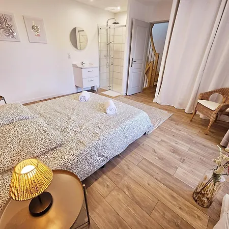 Au Son De L'Eau Appartement Birac  Kamer foto