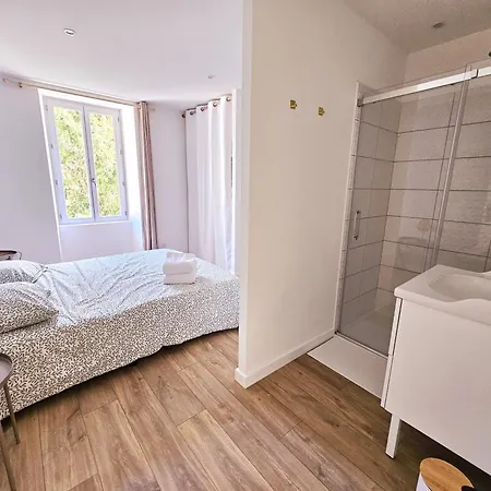 Au Son De L'Eau Appartement Birac  Kamer foto