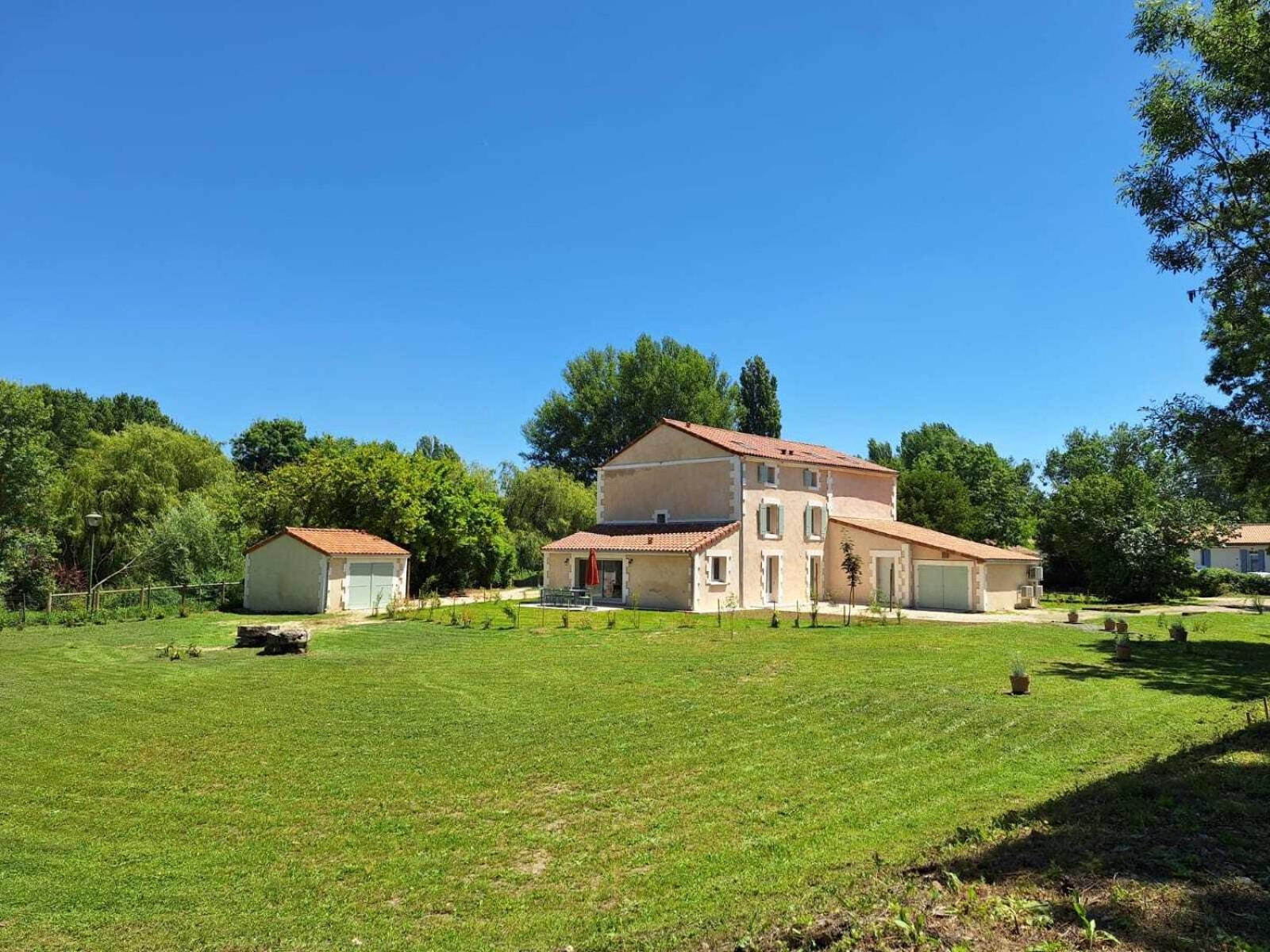 Apartamento Au Son De L'eau Birac (Charente)