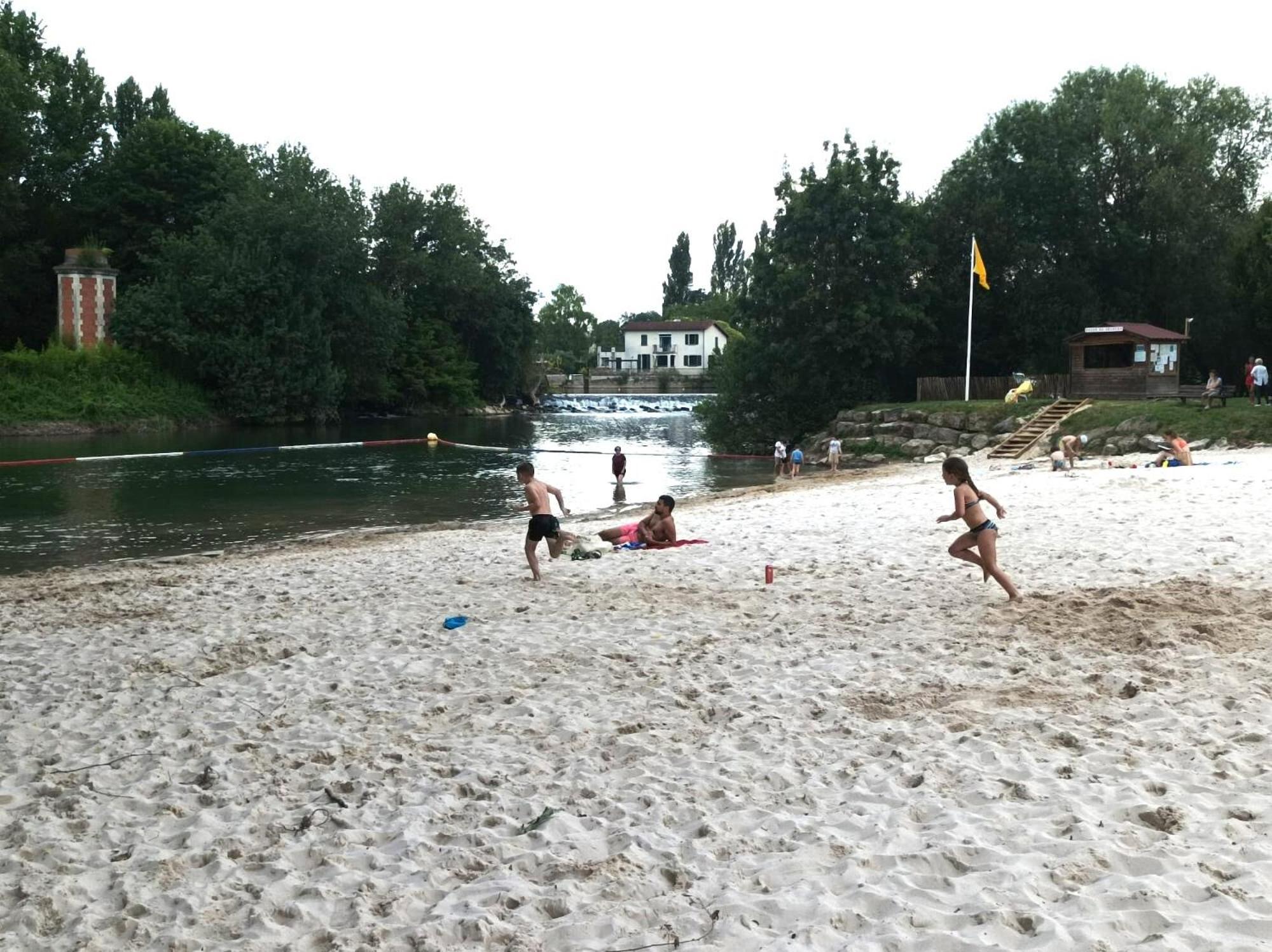 Au Son De L'eau Apartamento